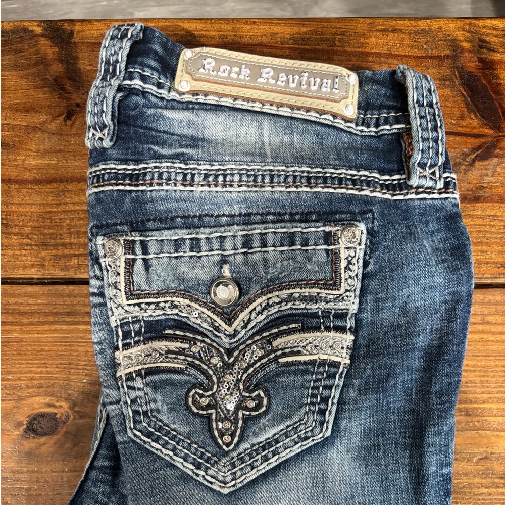 Buckle rock revivals